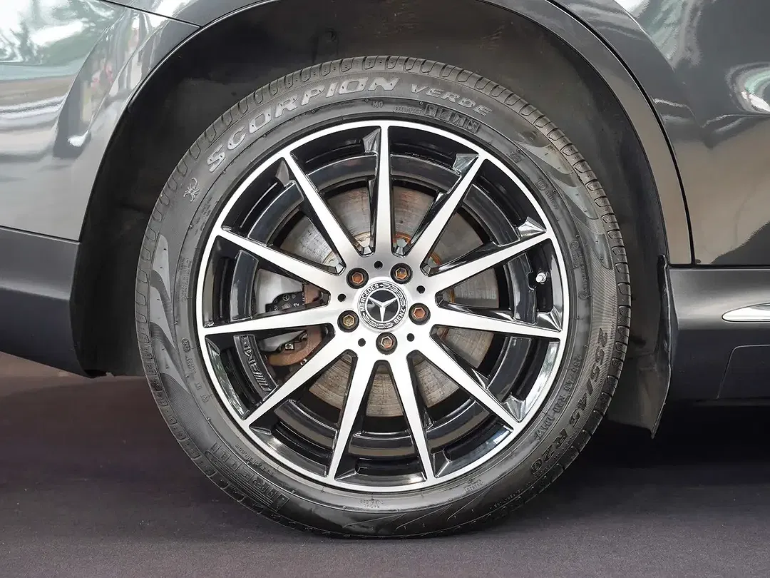 Mercedes-Benz EQC 400 4MATIC AMG Line - Thumbnail 2