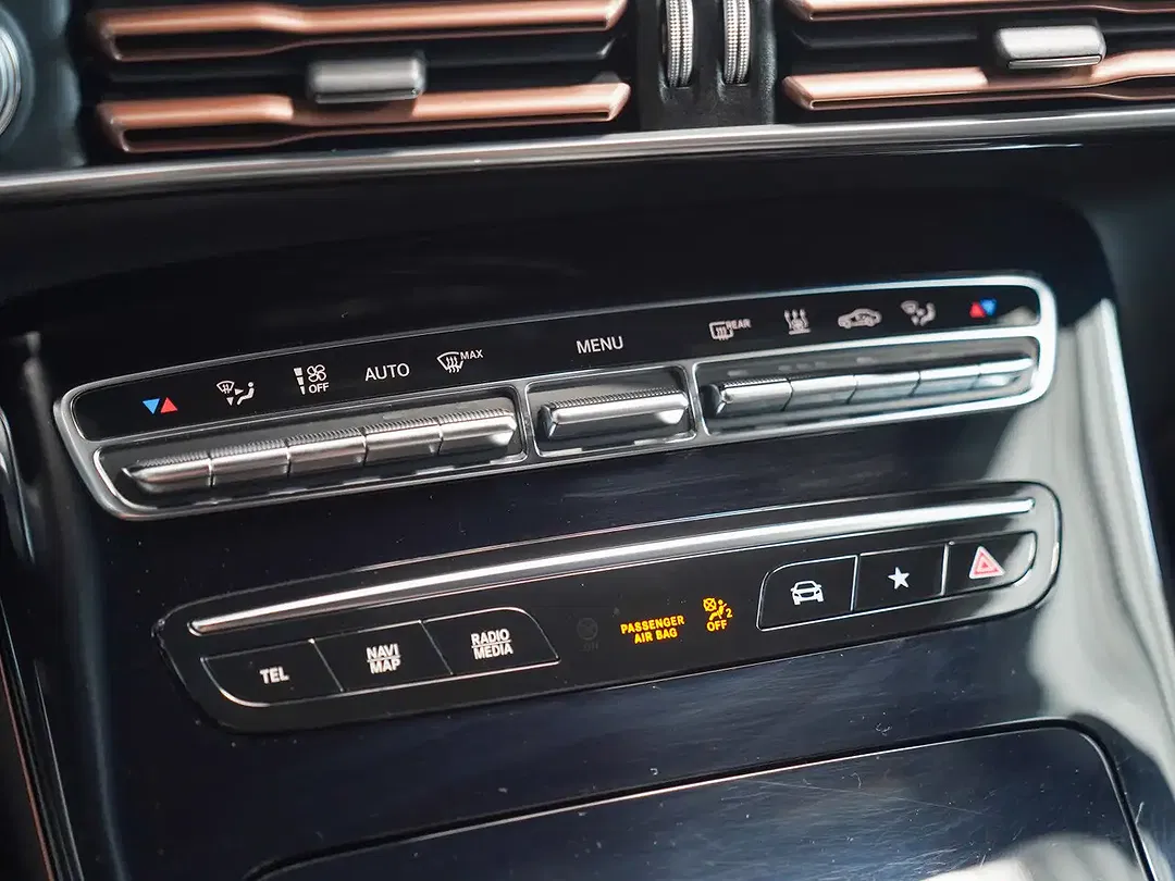 Mercedes-Benz EQC 400 4MATIC AMG Line - Thumbnail 28