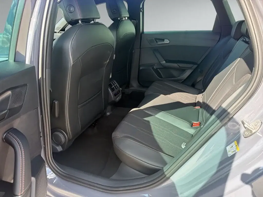 CUPRA Leon 1.5 eTSI DSG Sportstourer - Thumbnail 9