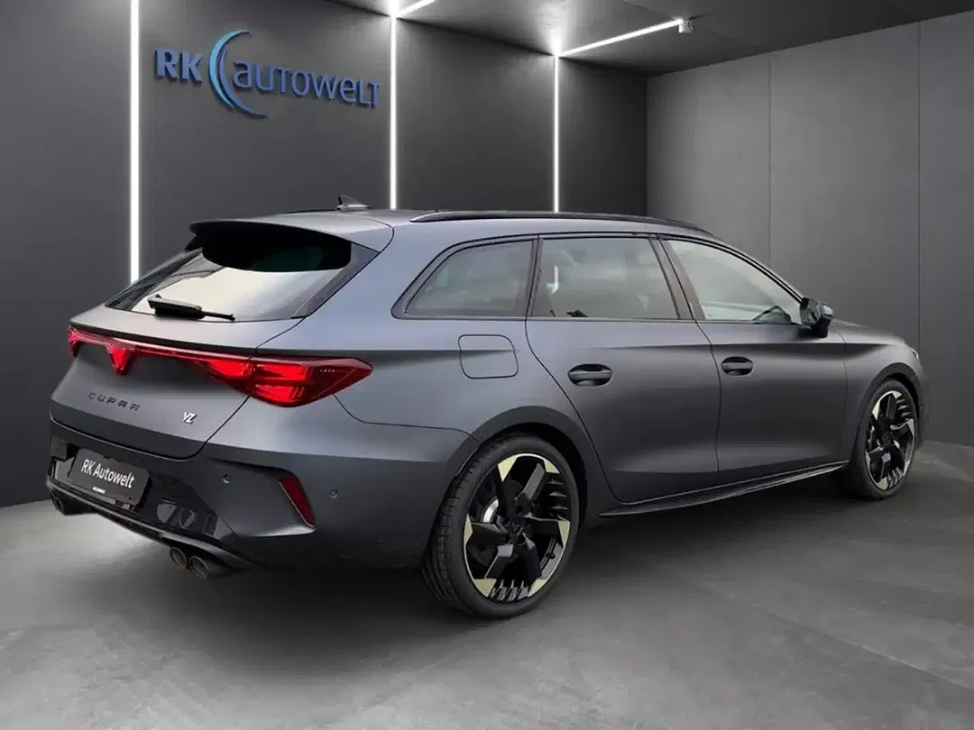 CUPRA Leon 2.0 TSI 4Drive VZ Tribe Edition - Thumbnail 4