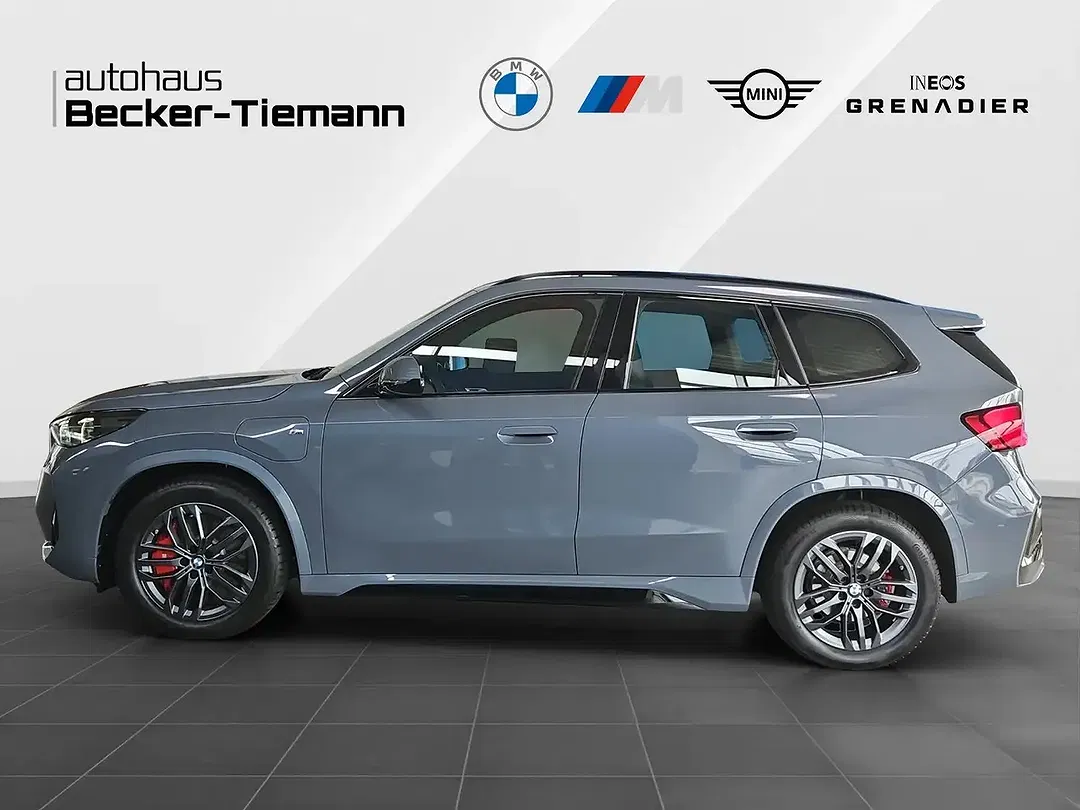 BMW X1 xDrive M Pro - Thumbnail 3