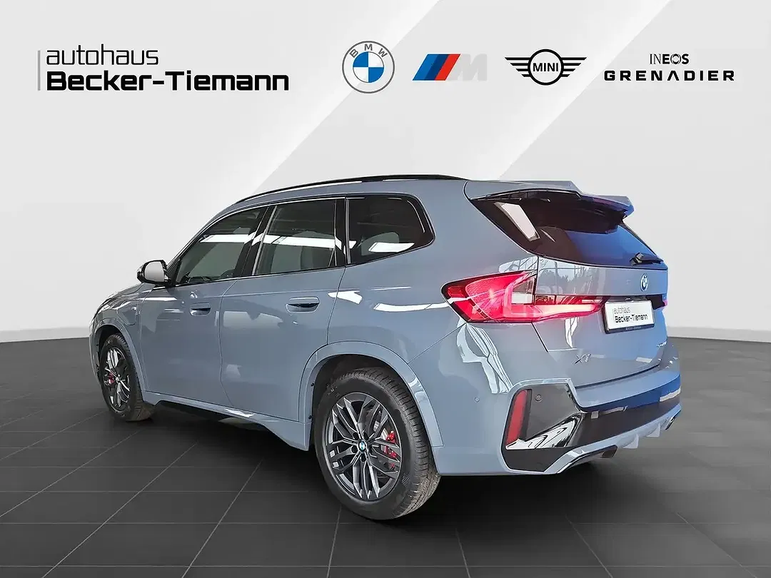 BMW X1 xDrive M Pro - Thumbnail 4