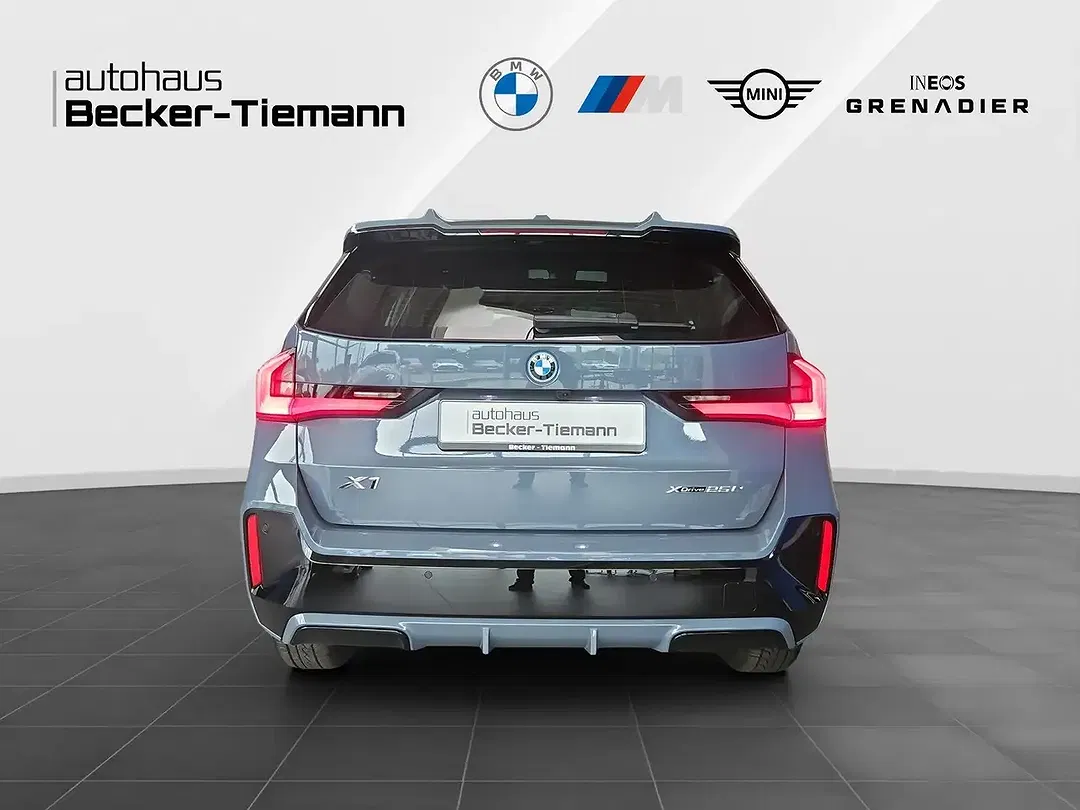 BMW X1 xDrive M Pro - Thumbnail 5