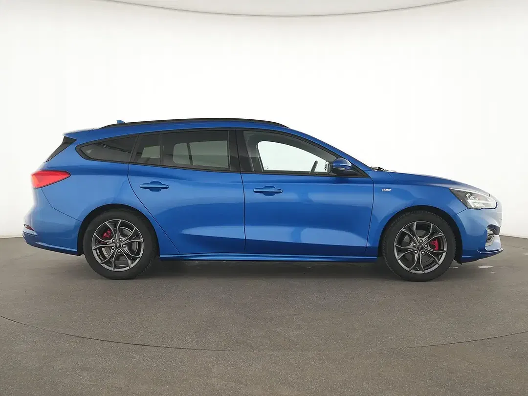 Ford Focus ST-Line - Thumbnail 3