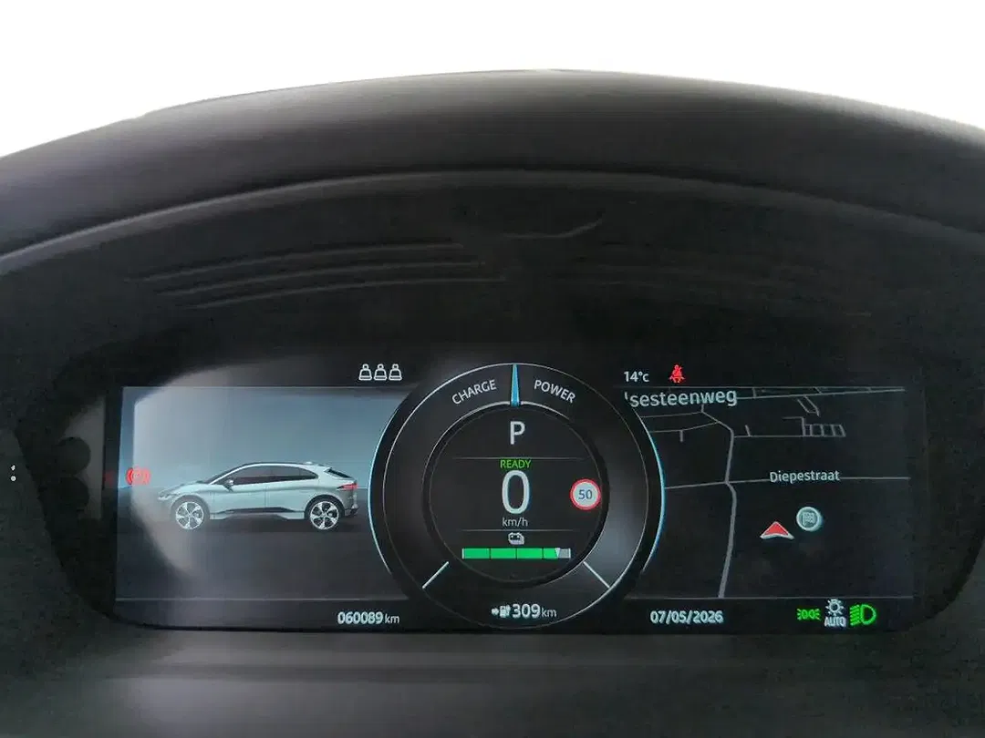 Jaguar I-Pace EV400 4x4 - Thumbnail 11