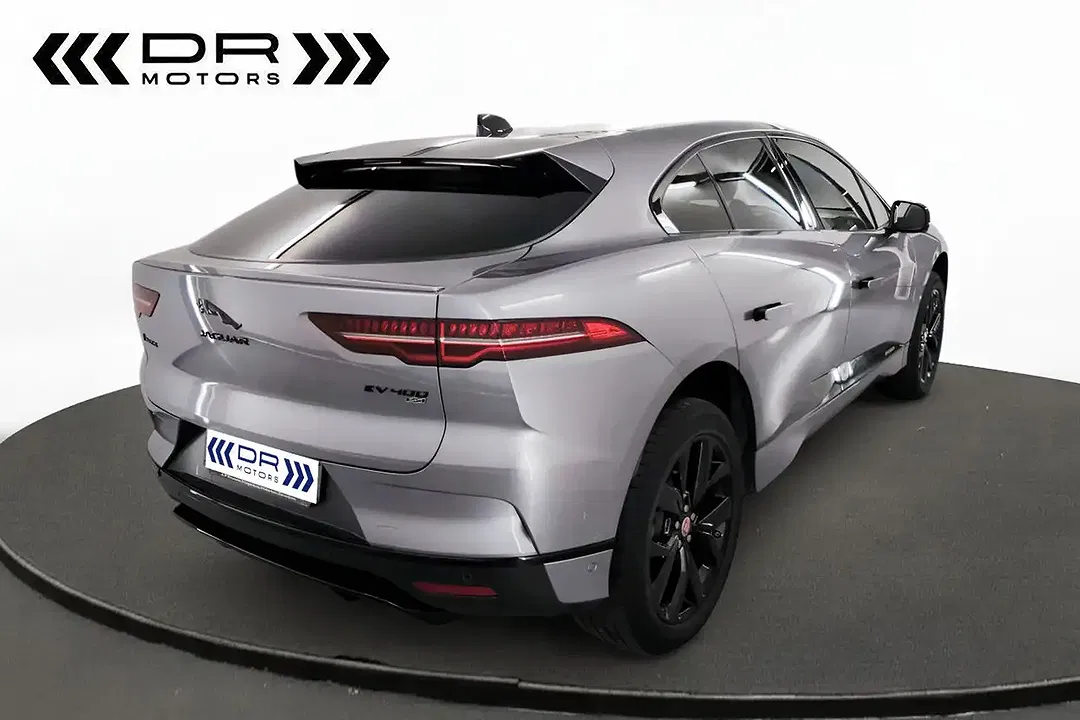 Jaguar I-Pace EV400 4x4 - Thumbnail 4