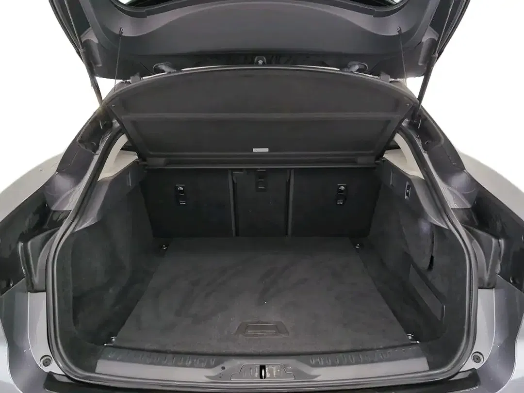 Jaguar I-Pace EV400 4x4 - Thumbnail 8