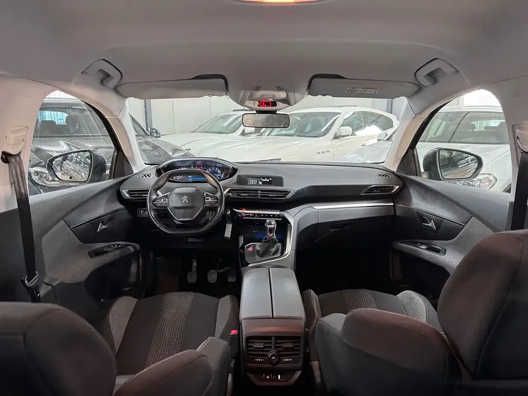 Peugeot 5008 - Thumbnail 12