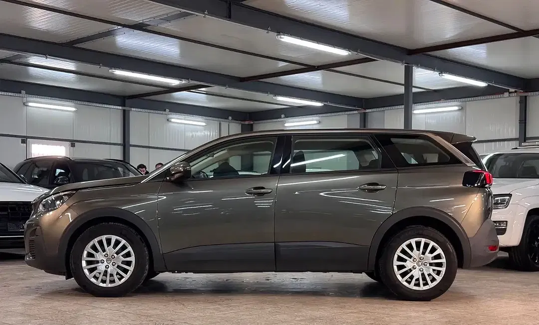 Peugeot 5008 - Thumbnail 4