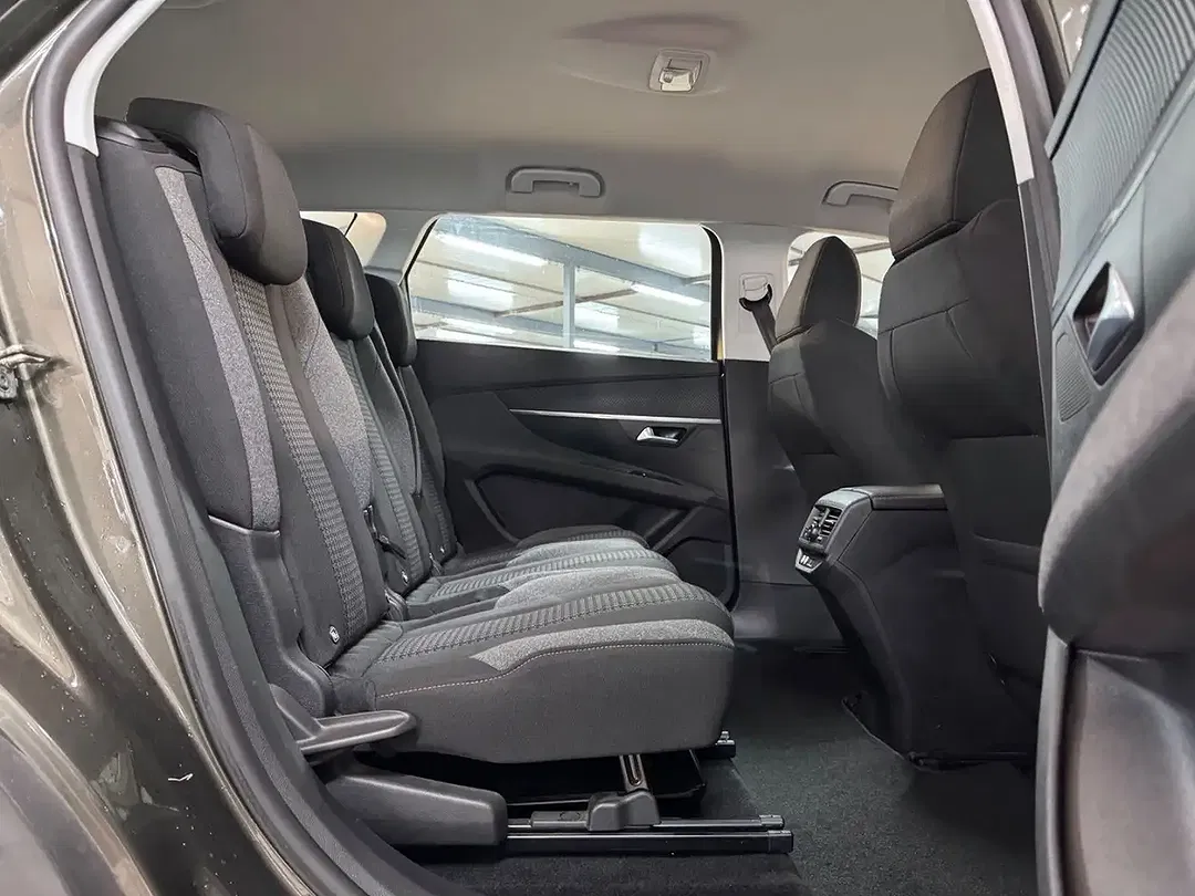 Peugeot 5008 - Thumbnail 6