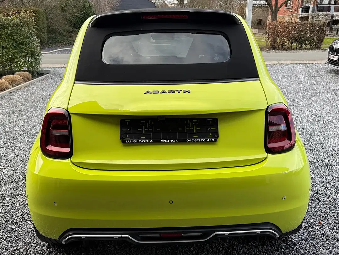 Abarth 500e Scorpionissima - Thumbnail 10