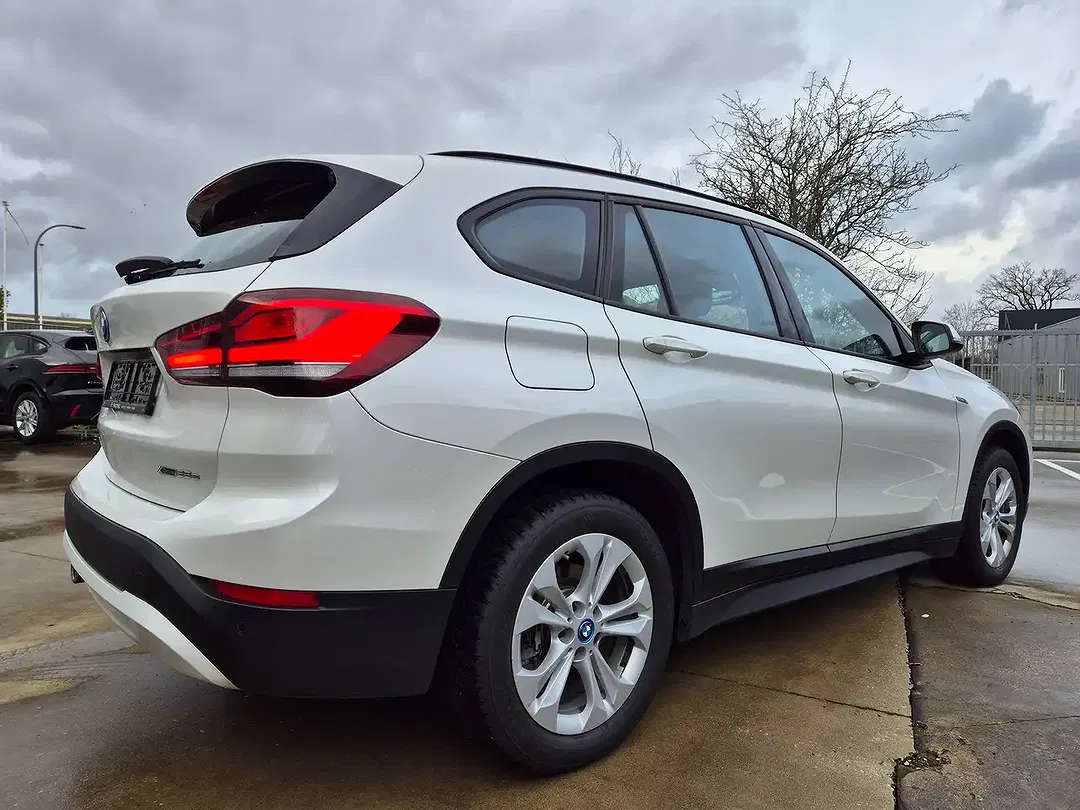 BMW X1 1.5 PHEV Hybrid xDrive 4x4 - Thumbnail 6
