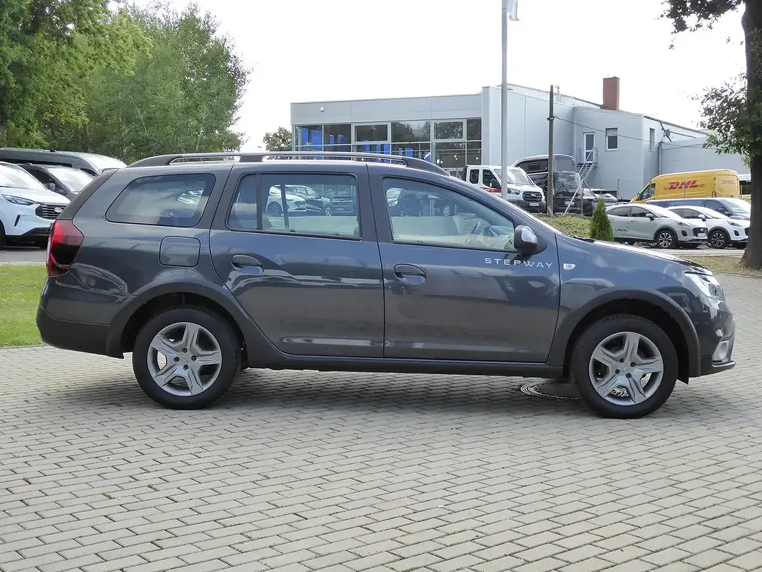 Dacia Logan - Thumbnail 4