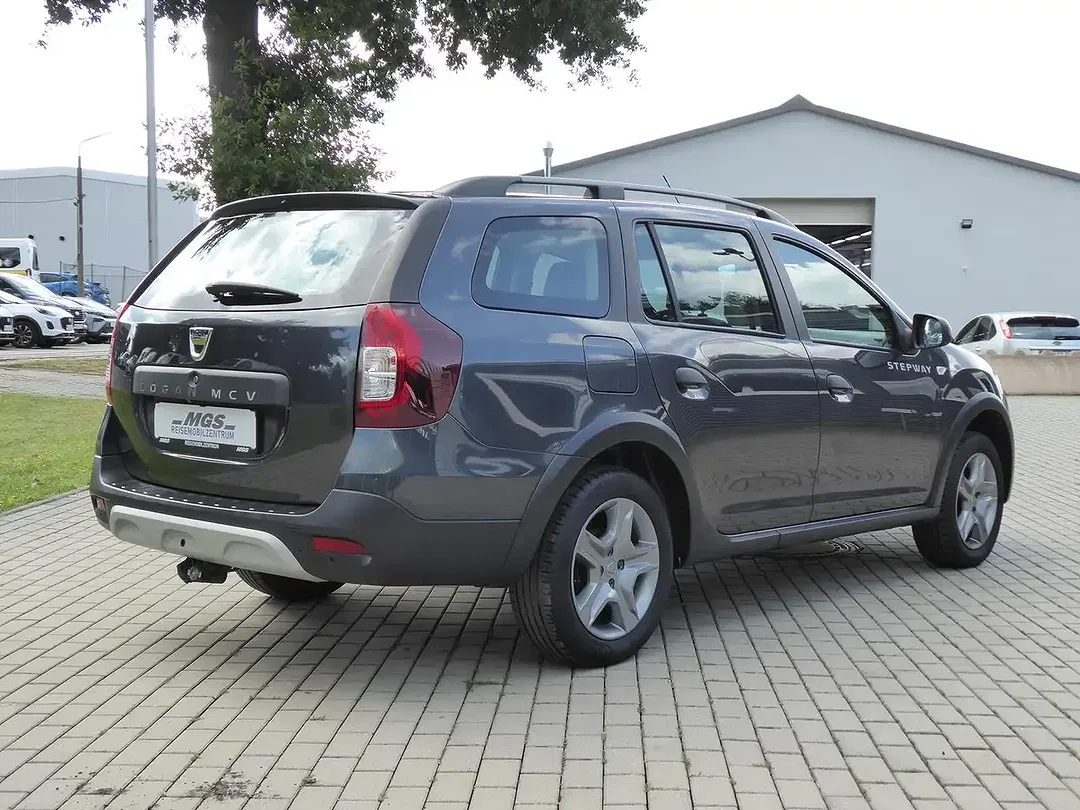 Dacia Logan - Thumbnail 5