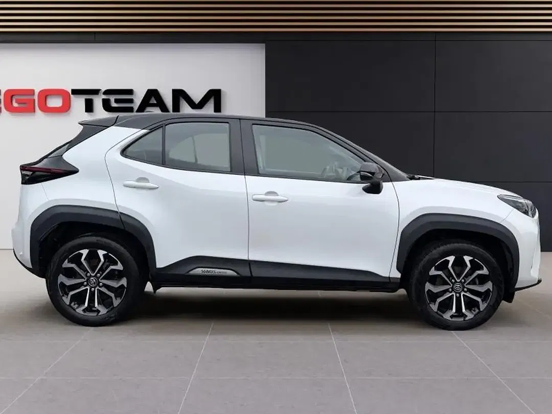 Toyota Yaris Cross Plus - Thumbnail 7
