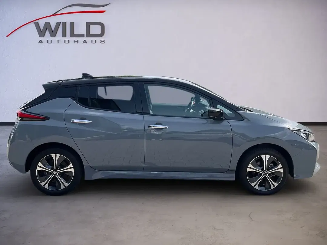 Nissan Leaf Tekna - Thumbnail 3