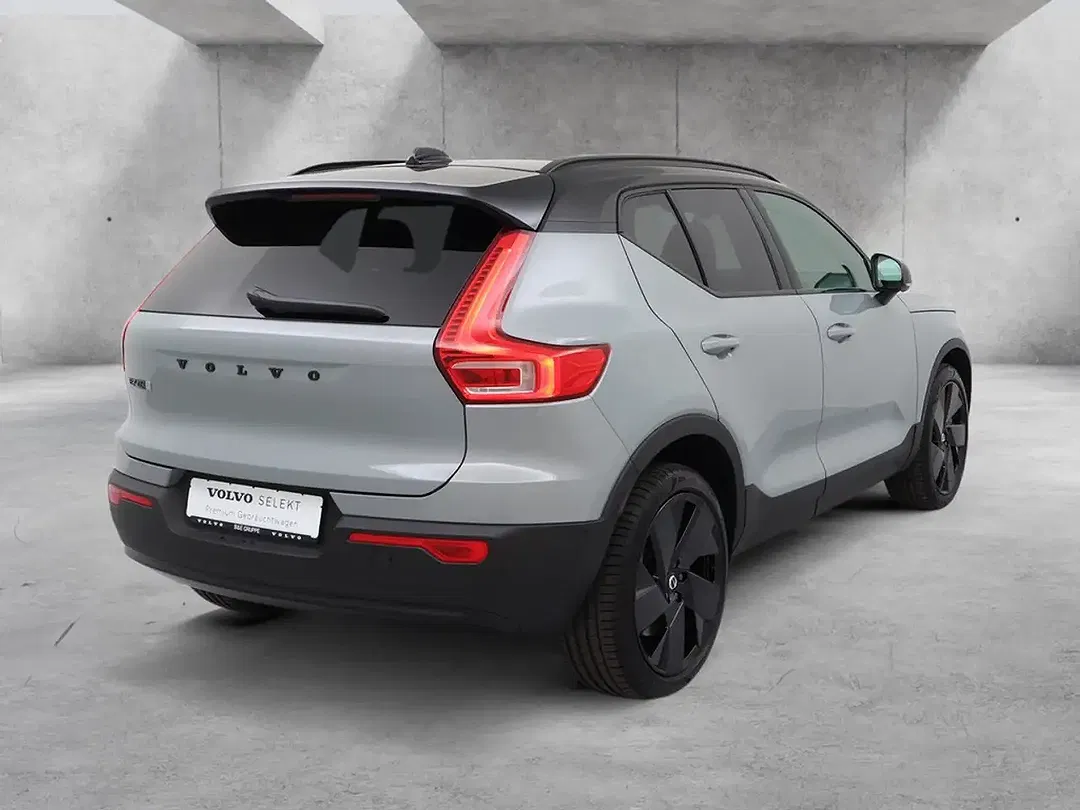 Volvo EX40 Single Motor Extended Range Ultra Black Edition - Thumbnail 5