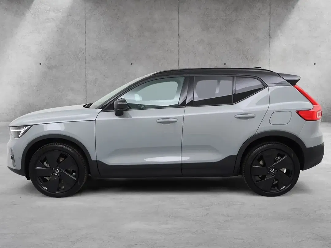 Volvo EX40 Single Motor Extended Range Ultra Black Edition - Thumbnail 8