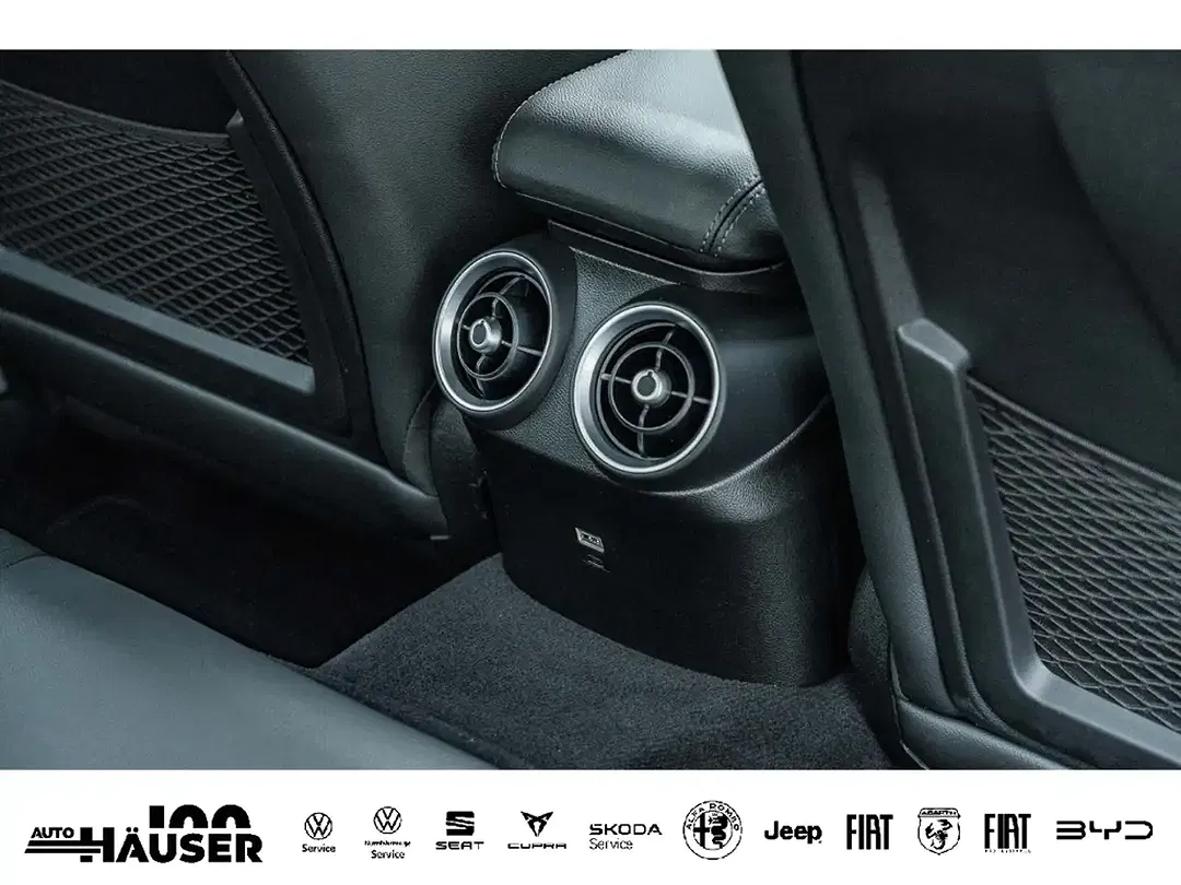 Alfa Romeo Giulia 2.0 Turbo Q4 Veloce Premium - Thumbnail 12
