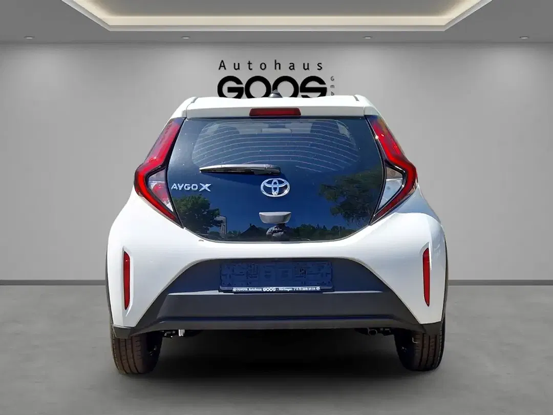 Toyota Aygo X Business Edition - Thumbnail 4