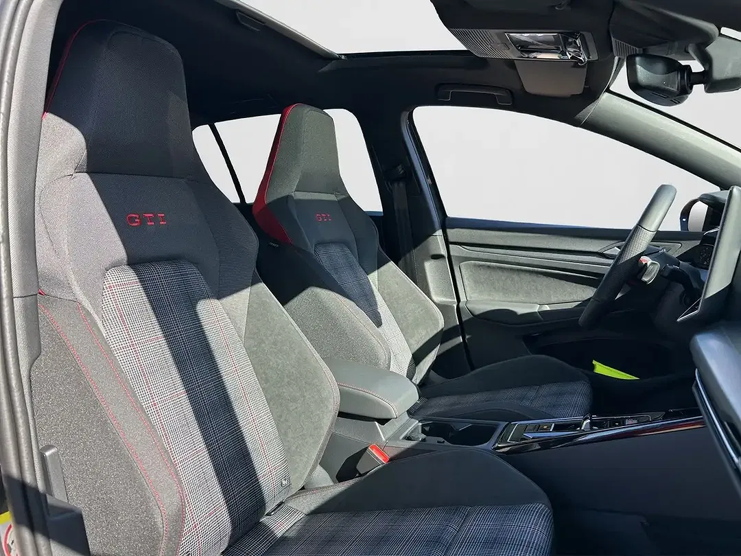Volkswagen Golf GTI 2.0 TSI - Thumbnail 4