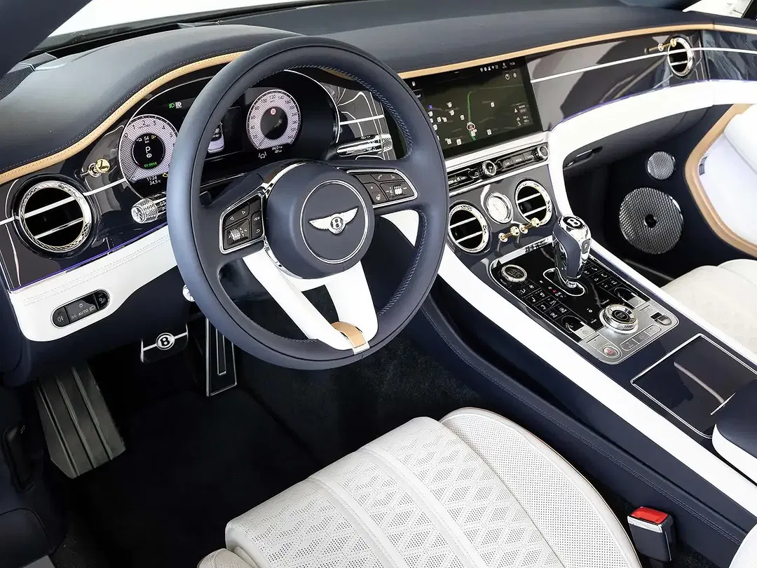 Bentley Continental Mulliner - Thumbnail 7