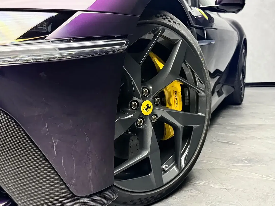 Ferrari 12 Cilindri - Thumbnail 5