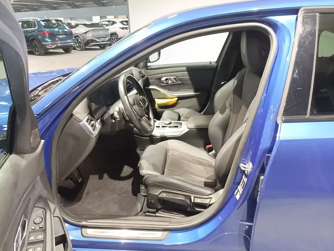 BMW 320 M Sport - Thumbnail 8