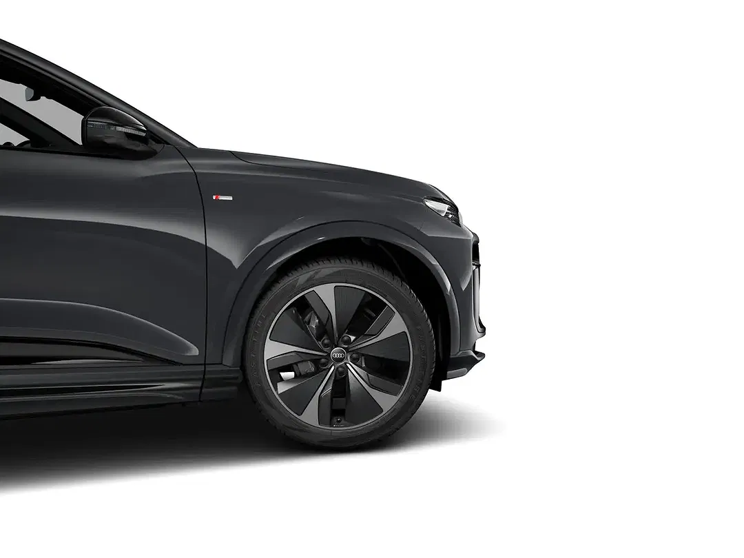 Audi Q6 e-tron quattro - Thumbnail 3