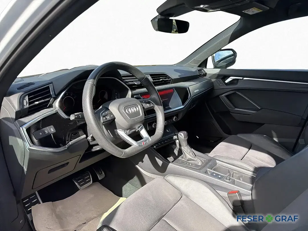 Audi RS Q3 TFSI quattro Matrix LED Sportback - Thumbnail 8