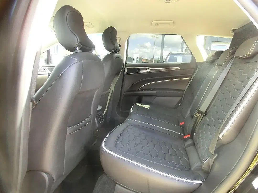 Ford Mondeo 2.0 Vignale - Thumbnail 7