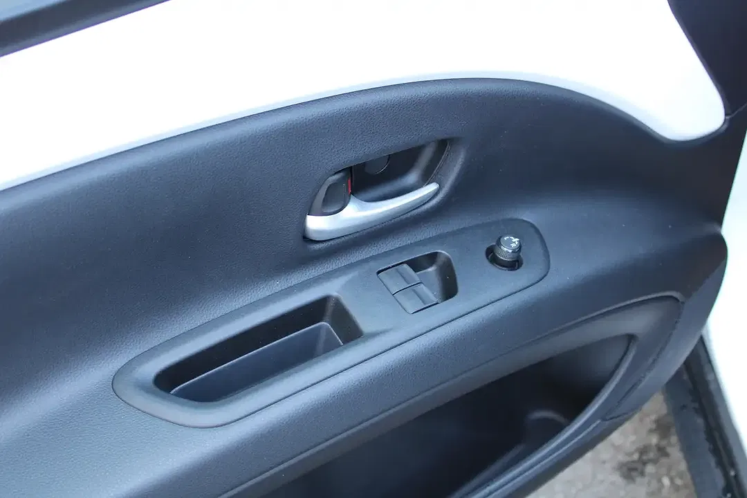 Toyota Aygo - Thumbnail 10
