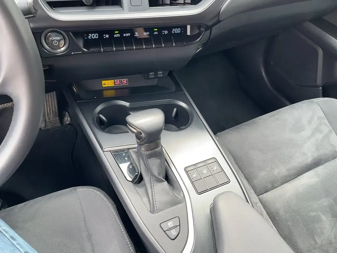 Lexus UX 250h Style Edition - Thumbnail 13