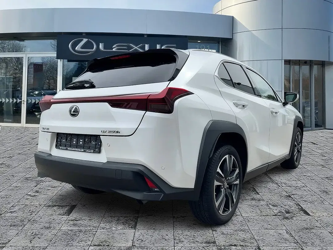 Lexus UX 250h Style Edition - Thumbnail 5