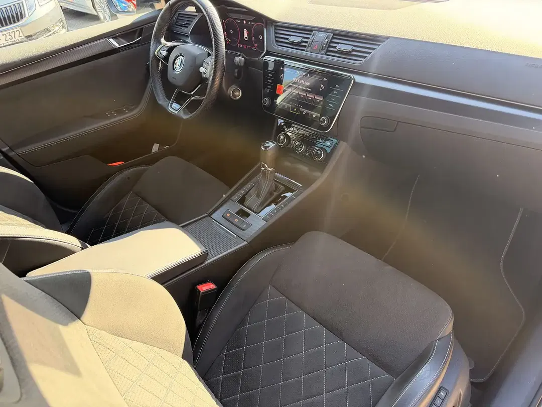 Skoda Superb 2.0 TSI Combi Sportline - Thumbnail 10