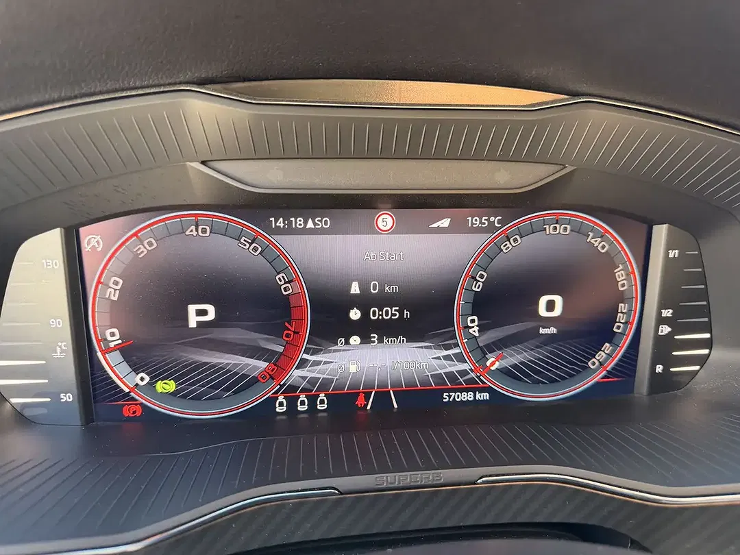 Skoda Superb 2.0 TSI Combi Sportline - Thumbnail 14