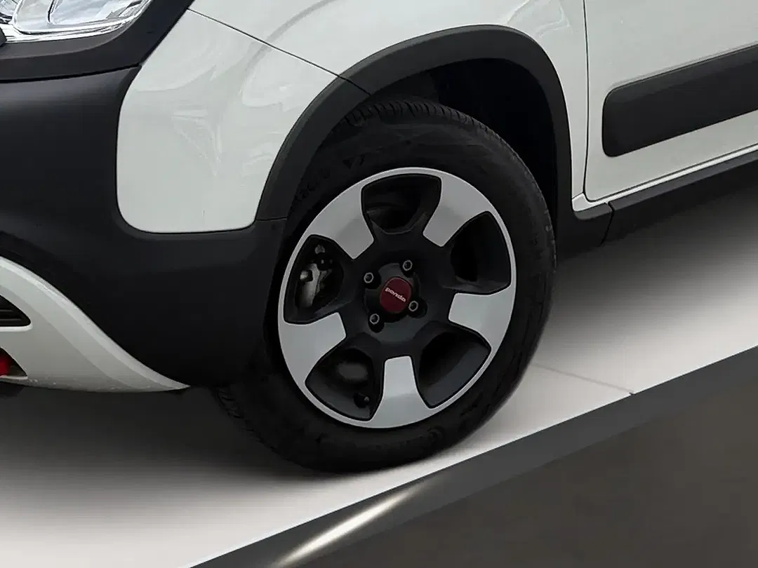 Fiat Panda Hybrid Cross - Thumbnail 10