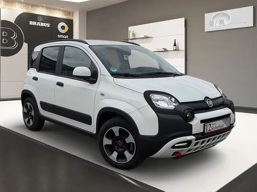 Fiat Panda Hybrid Cross - Thumbnail 3