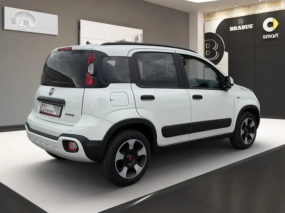 Fiat Panda Hybrid Cross - Thumbnail 4
