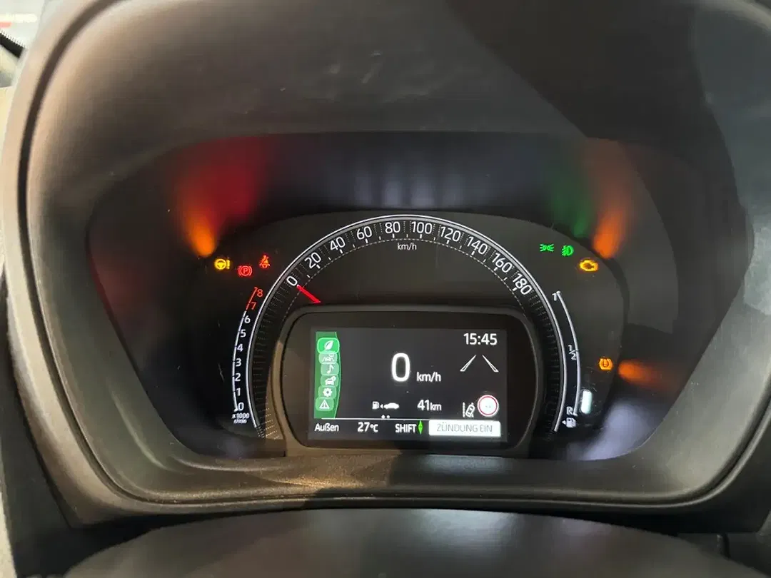 Toyota Aygo X Air Style - Thumbnail 12