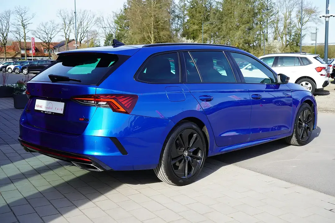 Skoda Octavia 2.0 TDI DSG vRS Combi - Thumbnail 5