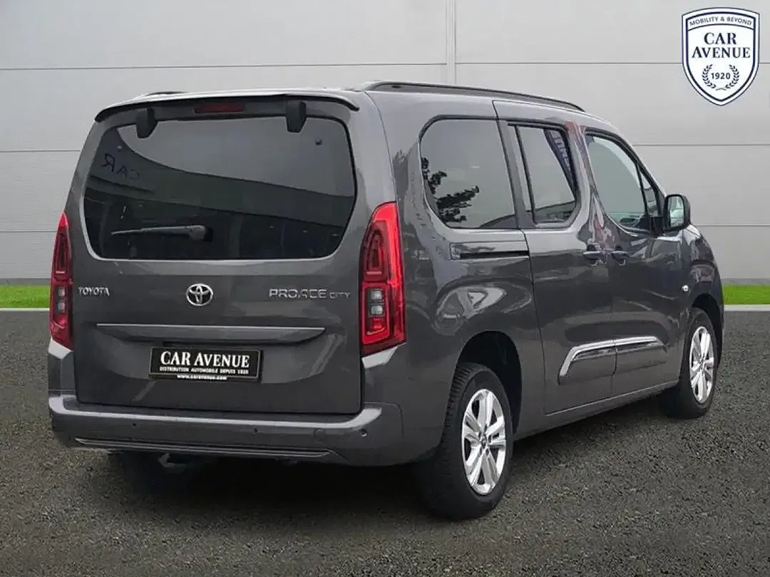 Toyota Verso - foto 2