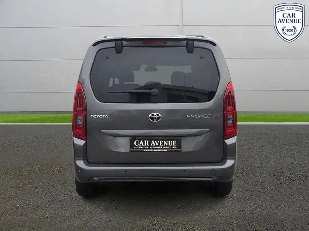 Toyota Verso - Thumbnail 4
