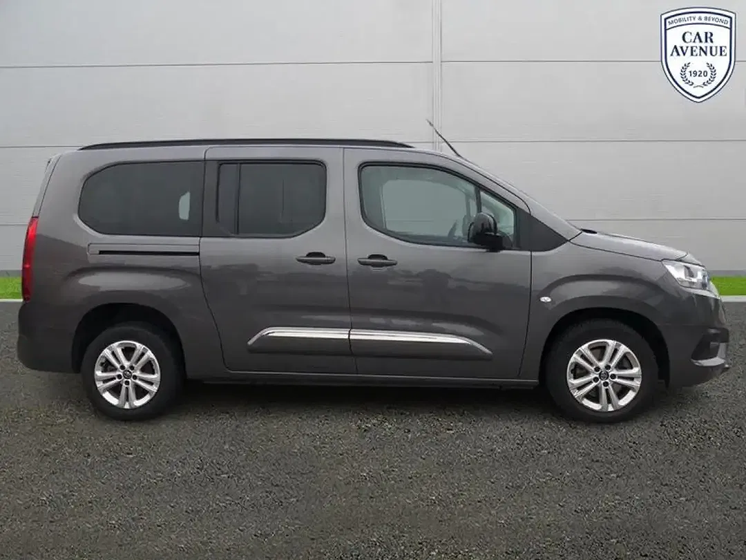 Toyota Verso - Thumbnail 5
