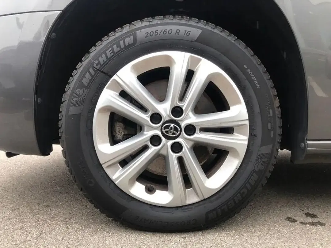 Toyota Verso - Thumbnail 6