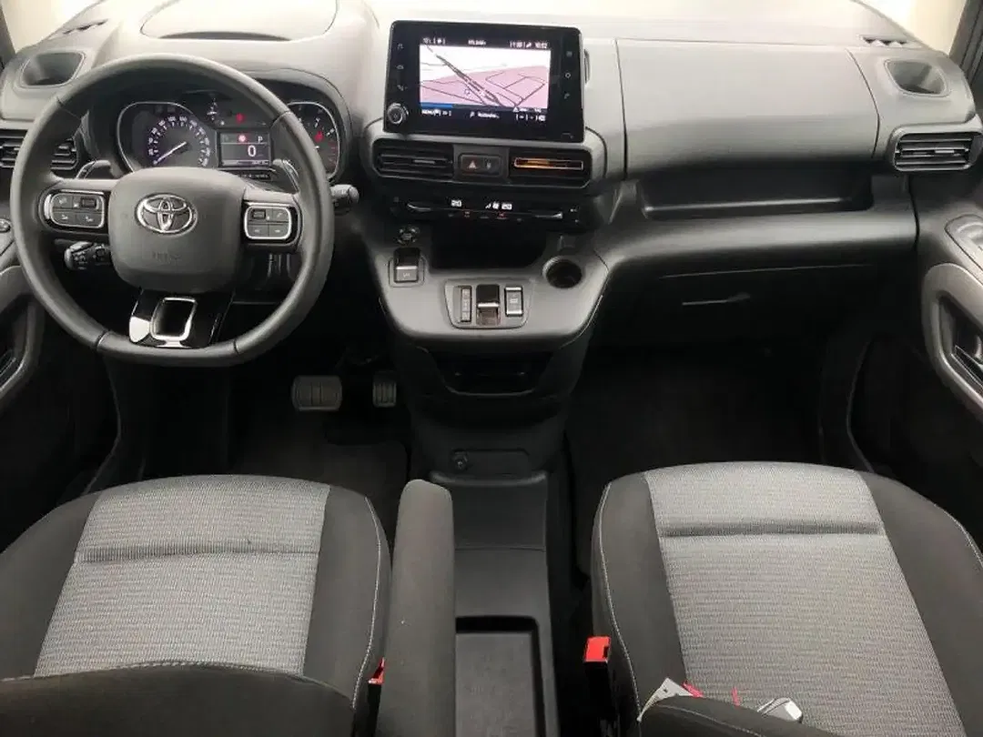 Toyota Verso - Thumbnail 8
