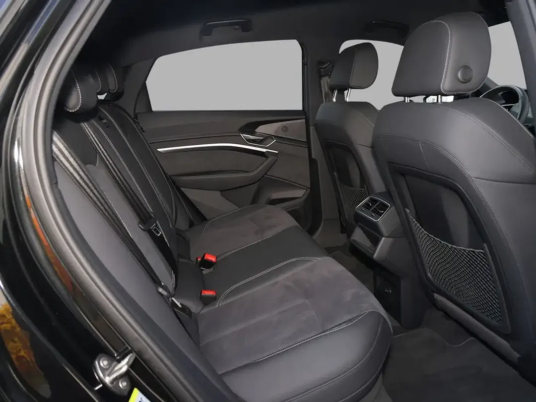 Audi Q8 50 e-tron quattro Sportback advanced S line - Thumbnail 11