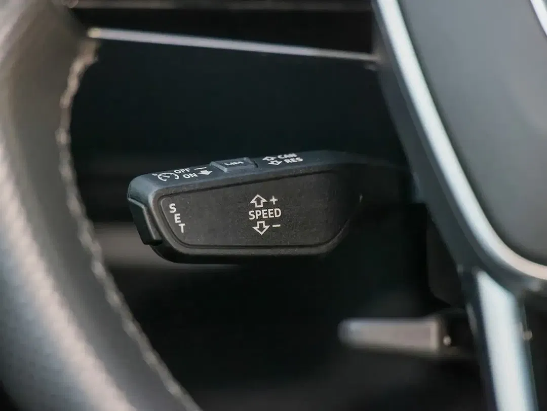 Audi Q8 50 e-tron quattro Sportback advanced S line - Thumbnail 16