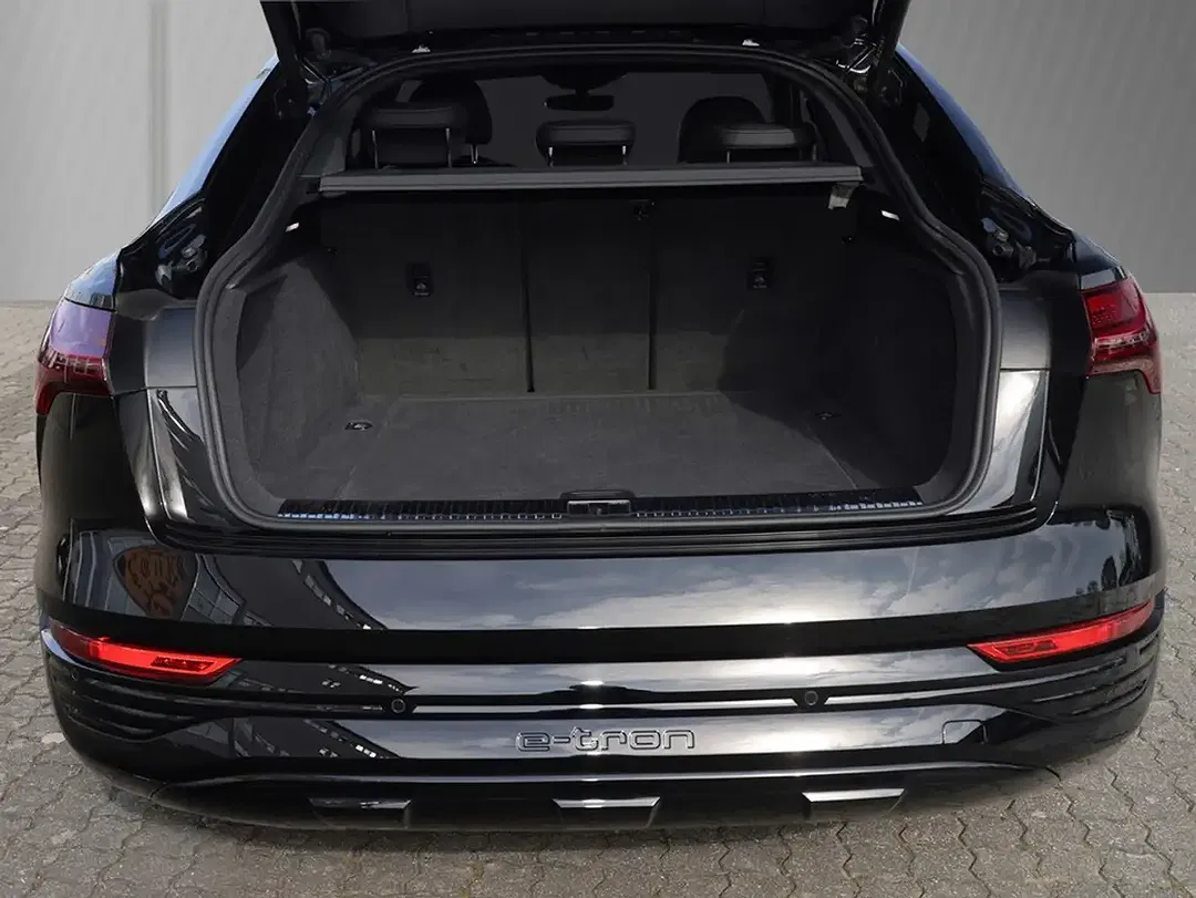 Audi Q8 50 e-tron quattro Sportback advanced S line - Thumbnail 6