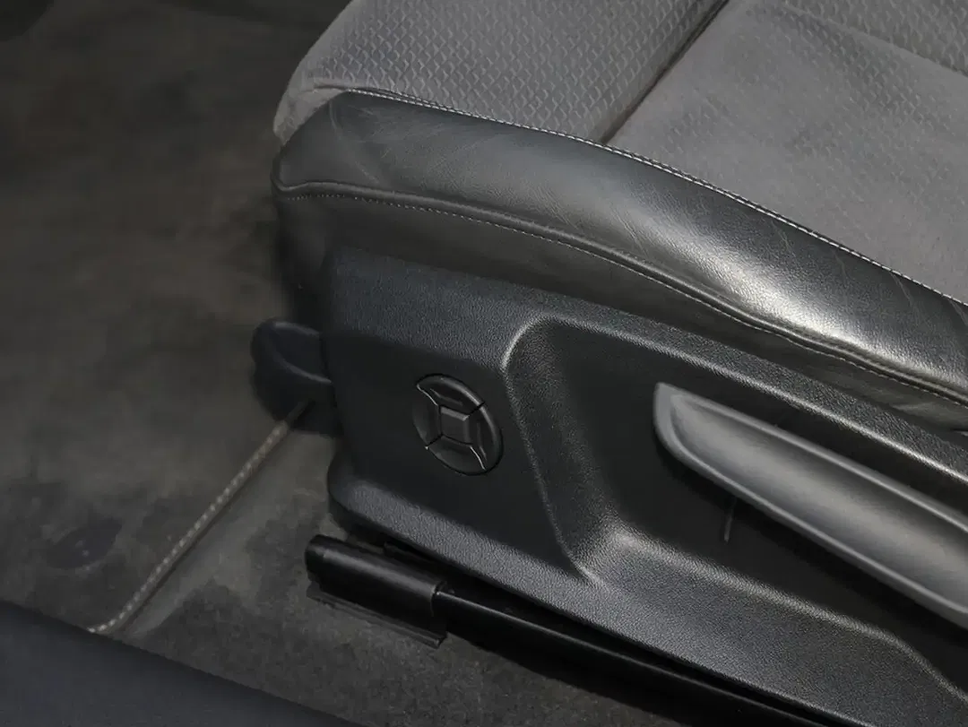 Audi Q8 50 e-tron quattro Sportback advanced S line - Thumbnail 8